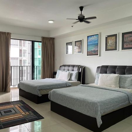 Wadi Iman Guesthouse @ I-City Shah Alam Bagian luar foto
