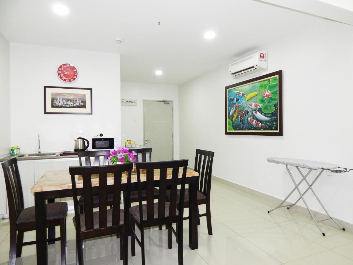 Wadi Iman Guesthouse @ I-City Shah Alam Ruang foto
